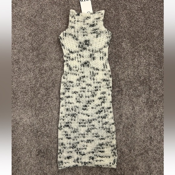 Zara Women's Patterned Knit Sleeveless Turtleneck Sweater Top Size S - NWT $45 - Picture 2 of 13